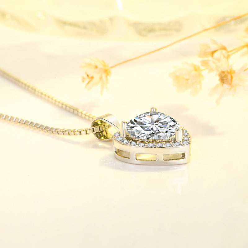 New White Diamond Imitation Moissanite Heart Pendant Necklace Fashion Collarbone Necklace For Girlfriend Jewellery Gift Bijou'KAEL